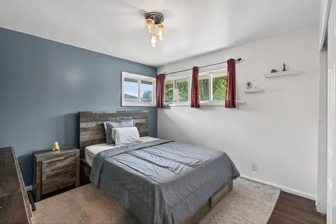 4324 Queen Avenue N Minneapolis MN 55412