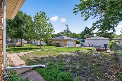 4324 Queen Avenue N Minneapolis MN 55412