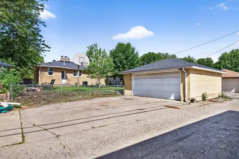 4324 Queen Avenue N Minneapolis MN 55412