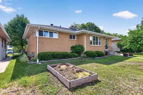 4324 Queen Avenue N Minneapolis MN 55412