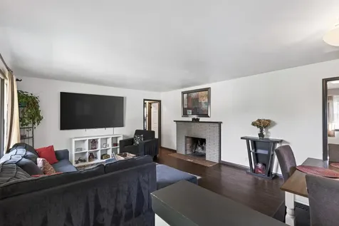 4324 Queen Avenue N Minneapolis MN 55412