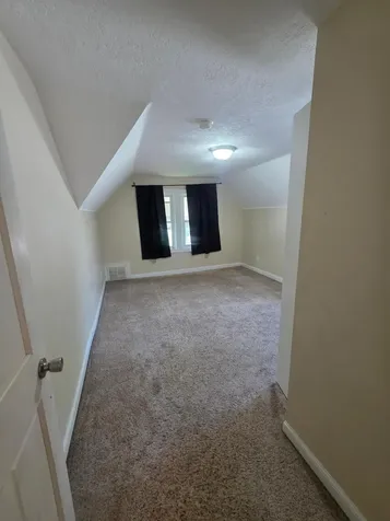 945 Geranium Avenue E Saint Paul MN 55106