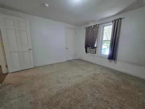 945 Geranium Avenue E Saint Paul MN 55106