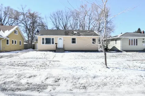 1207 19th Street S Moorhead MN 56560