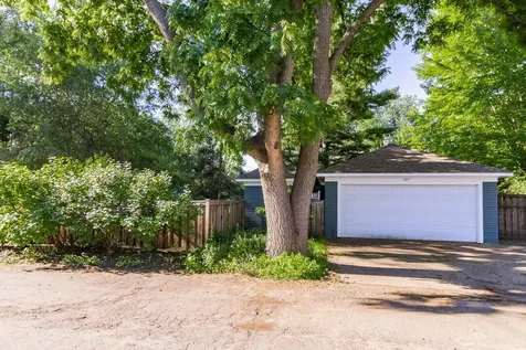 1825 Summit Avenue Saint Paul MN 55105