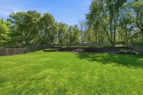 93 Castle Ridge Court Chanhassen MN 55317