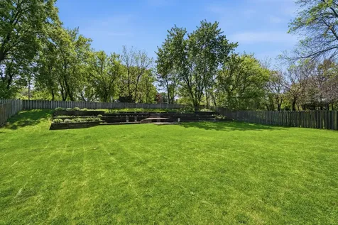 93 Castle Ridge Court Chanhassen MN 55317