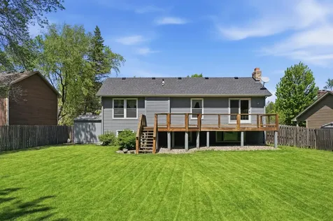 93 Castle Ridge Court Chanhassen MN 55317