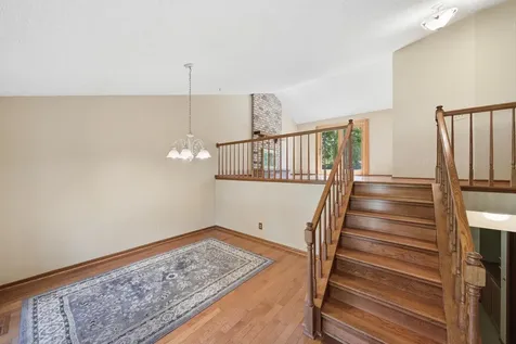 93 Castle Ridge Court Chanhassen MN 55317