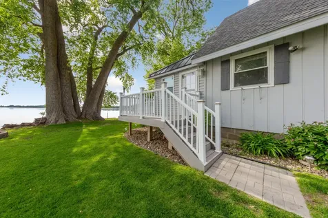 945 Reed Street N Waterville MN 56096