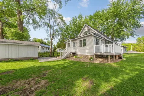 945 Reed Street N Waterville MN 56096