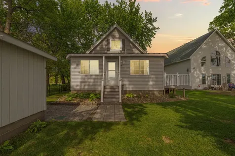945 Reed Street N Waterville MN 56096