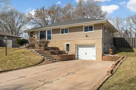 4757 Oregon Avenue N New Hope MN 55428
