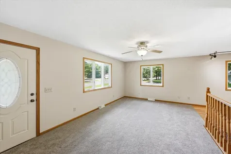 842 Xenia Avenue NW Elk River MN 55330