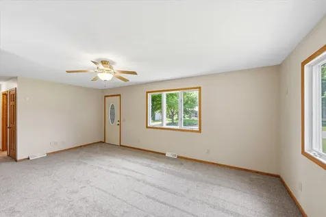842 Xenia Avenue NW Elk River MN 55330