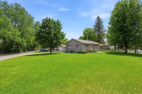 842 Xenia Avenue NW Elk River MN 55330