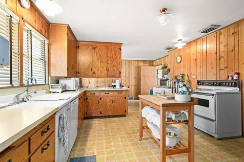 21895 County Road 8 Bovey MN 55709