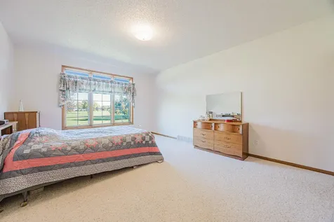 302 Fairway Drive Casselton ND 58012