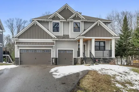 2251 Cleveland Avenue N Roseville MN 55113