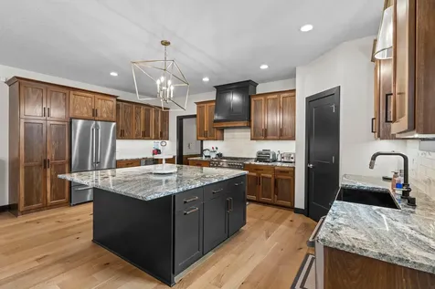 2251 Cleveland Avenue N Roseville MN 55113