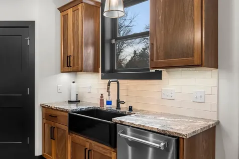 2251 Cleveland Avenue N Roseville MN 55113