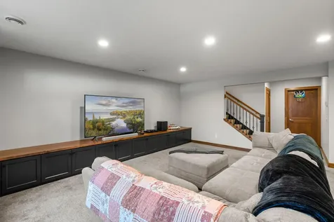 2251 Cleveland Avenue N Roseville MN 55113
