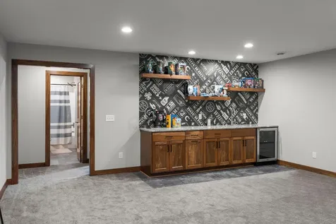 2251 Cleveland Avenue N Roseville MN 55113