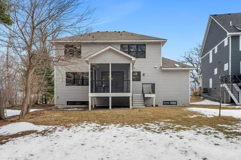 2251 Cleveland Avenue N Roseville MN 55113