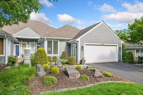 2948 Pelican Point Circle Mound MN 55364