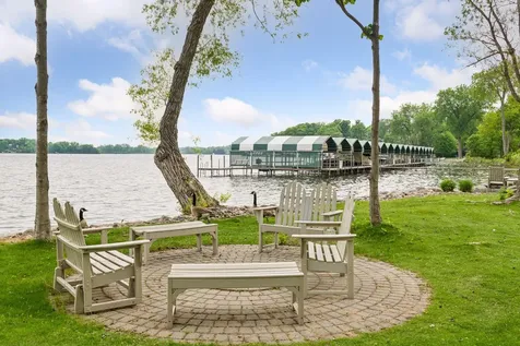 2948 Pelican Point Circle Mound MN 55364
