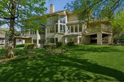 782 Evergreen Knolls Mendota Heights MN 55118