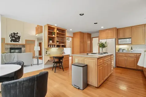 782 Evergreen Knolls Mendota Heights MN 55118