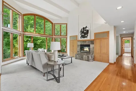 782 Evergreen Knolls Mendota Heights MN 55118