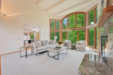 782 Evergreen Knolls Mendota Heights MN 55118