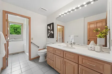 782 Evergreen Knolls Mendota Heights MN 55118