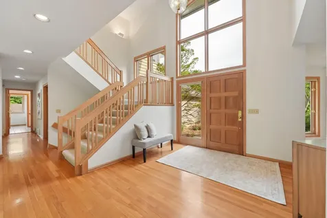 782 Evergreen Knolls Mendota Heights MN 55118