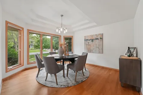 782 Evergreen Knolls Mendota Heights MN 55118