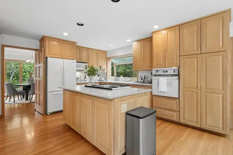 782 Evergreen Knolls Mendota Heights MN 55118