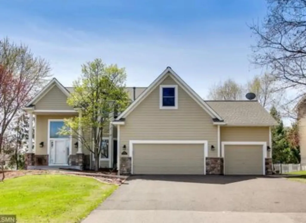 340 S Owasso Boulevard W Roseville MN 55113