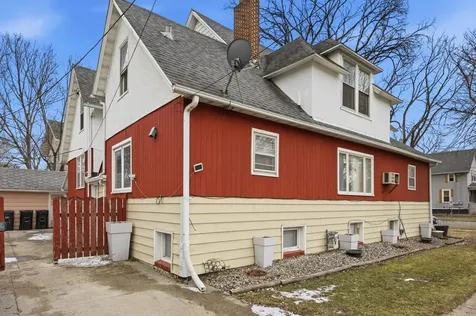 1219 10th Avenue N Fargo ND 58102