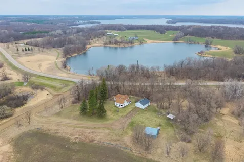 22845 NE Pickerel Lake Road Detroit Lakes MN 56501