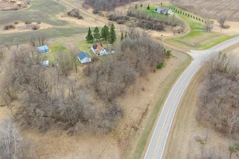 22845 NE Pickerel Lake Road Detroit Lakes MN 56501