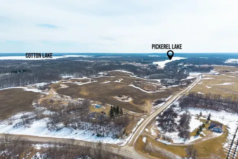 22845 NE Pickerel Lake Road Detroit Lakes MN 56501