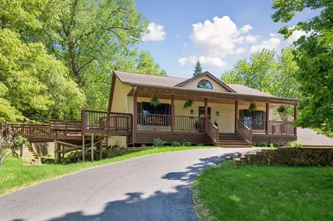 2271 Twin Bluff Road Red Wing MN 55066