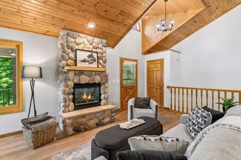 2271 Twin Bluff Road Red Wing MN 55066