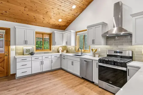 2271 Twin Bluff Road Red Wing MN 55066