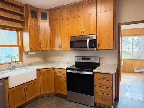 811 E Division Street Elbow Lake MN 56531