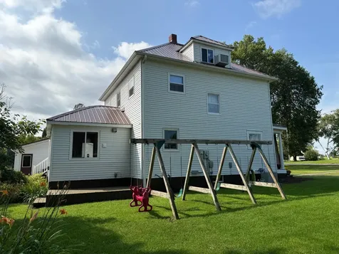 811 E Division Street Elbow Lake MN 56531
