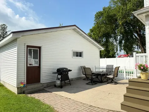 811 E Division Street Elbow Lake MN 56531