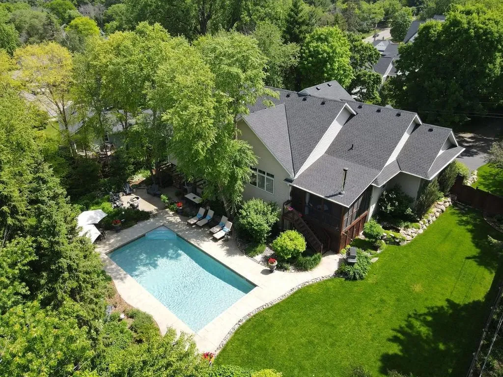 4216 Wilson Street Minnetonka MN 55345